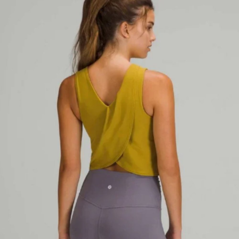 LULULEMON NULU TWIST-BACK YOGA TANK TOP - Auric Gold